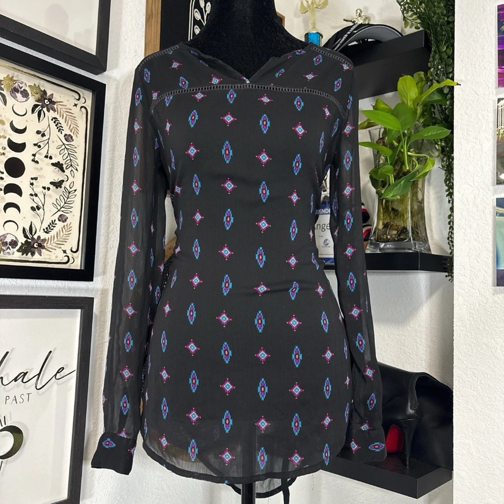 Mossimo Supply Co. Black Blouse with Colorful Pattern